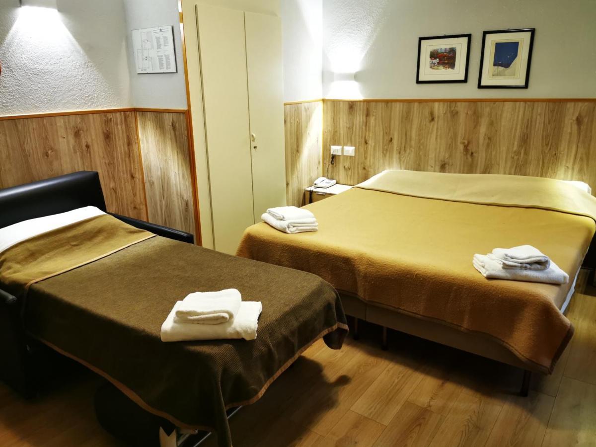 New Alexander Hotel Генуя Экстерьер фото