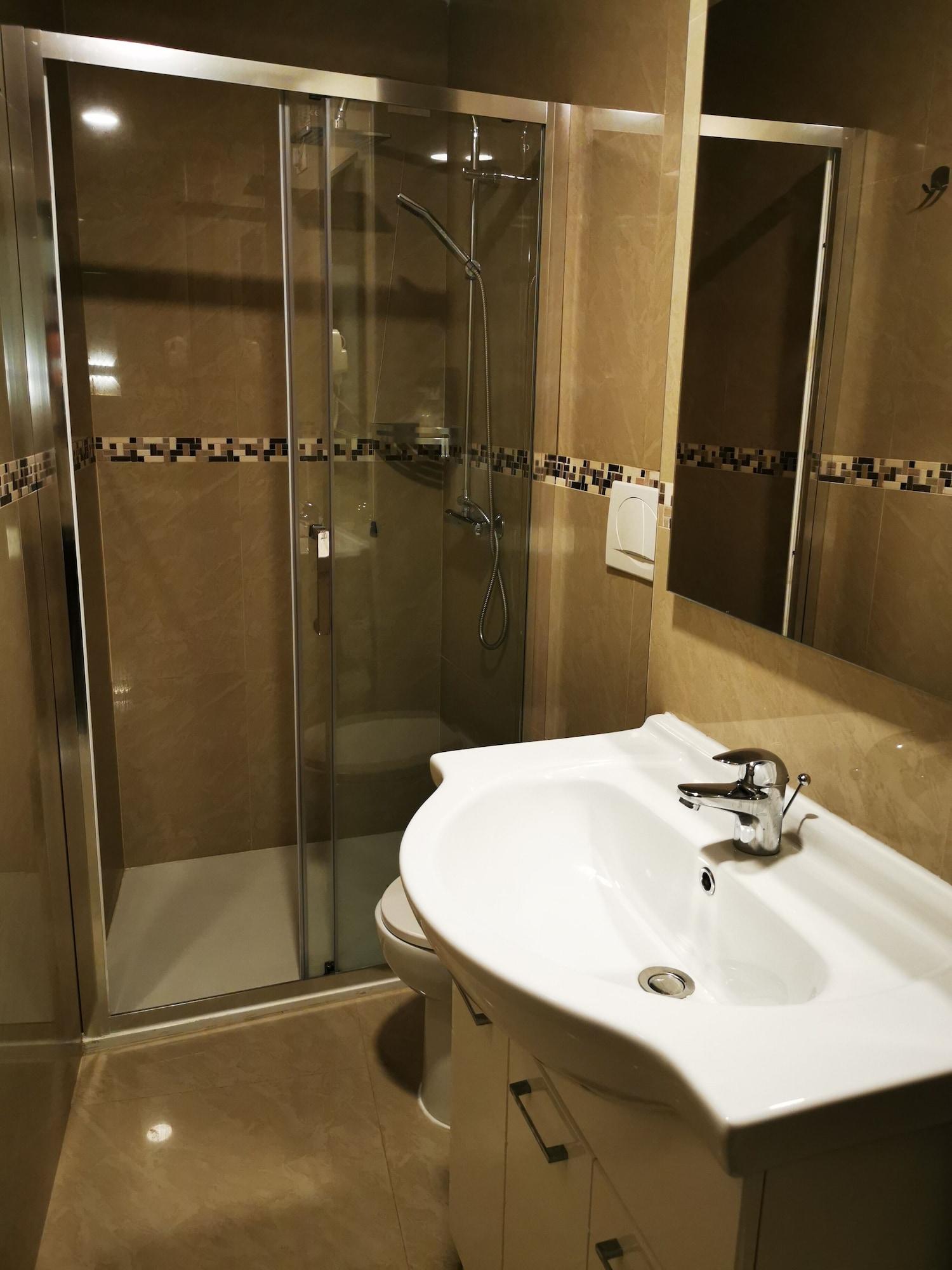 New Alexander Hotel Генуя Экстерьер фото