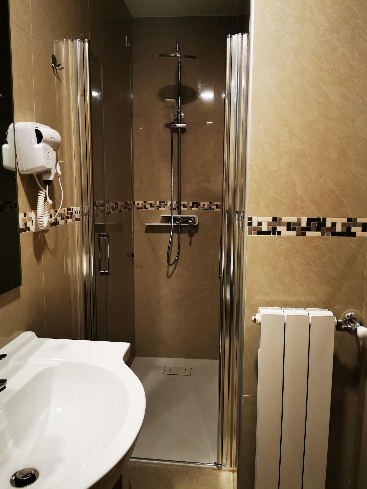 New Alexander Hotel Генуя Экстерьер фото