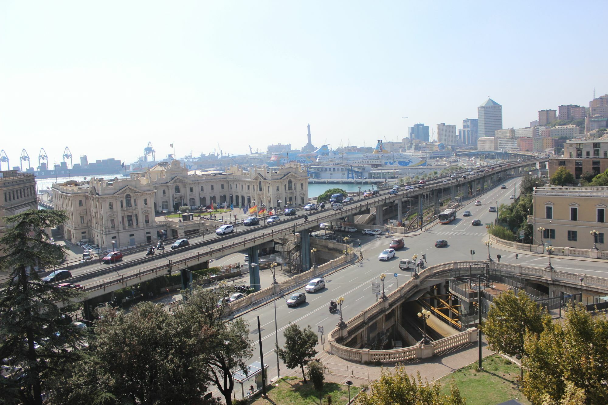 New Alexander Hotel Генуя Экстерьер фото