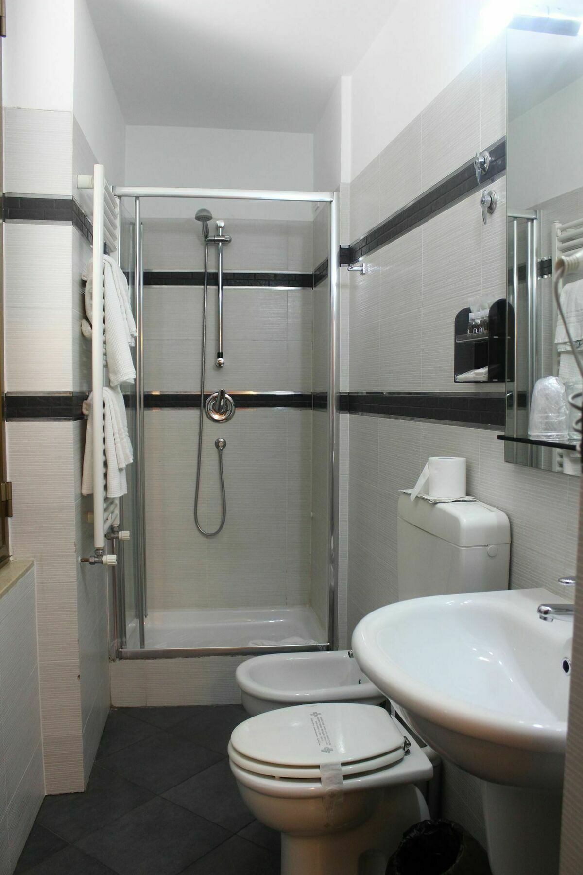New Alexander Hotel Генуя Экстерьер фото